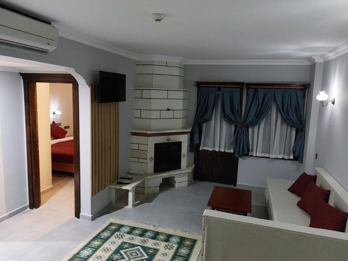 Nerissa Hotel Чирали Екстер'єр фото