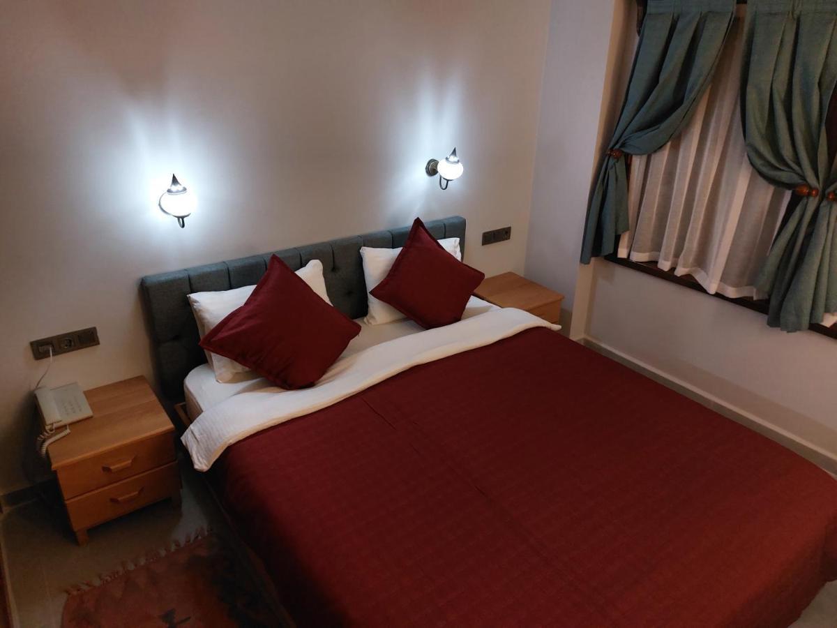 Nerissa Hotel Чирали Екстер'єр фото