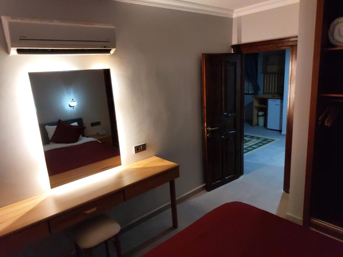 Nerissa Hotel Чирали Екстер'єр фото