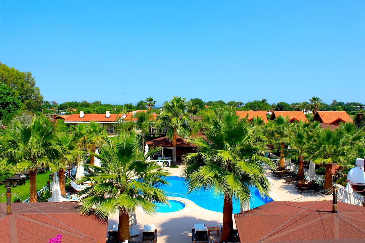 Nerissa Hotel Чирали Екстер'єр фото