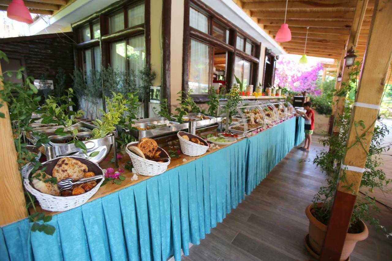 Nerissa Hotel Чирали Екстер'єр фото